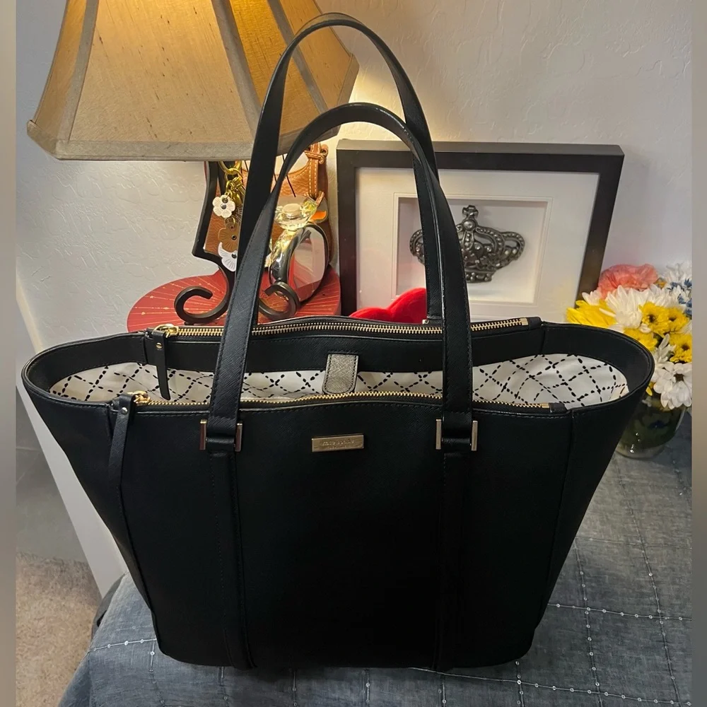 Kate Spade Newbury Lane Briar Black Safiano Leather Carry All Tote Bag